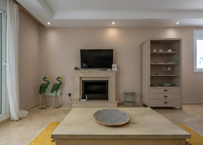 Aloha Royal Marbella, 2br Wonderful In Nueva Andalucia דירה מארבלה